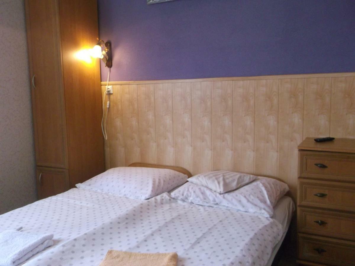 Hotel Gosciniec Iwona Glucholazy Esterno foto