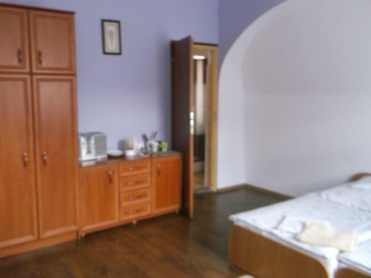 Hotel Gosciniec Iwona Glucholazy Esterno foto